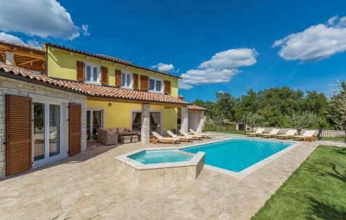 Villa Gardenia With Pool, Garden And Jacuzzi