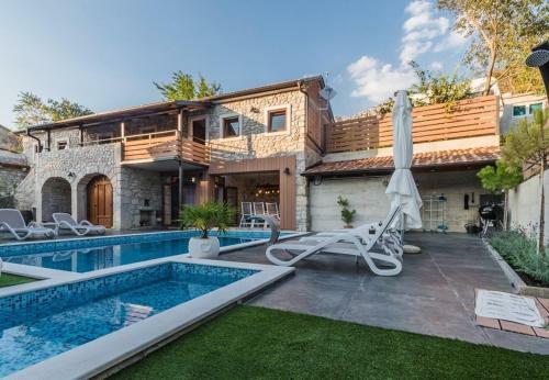 Villa Leonarda - Luxury Stone House