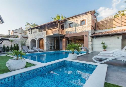 Villa Leonarda - Luxury Stone House