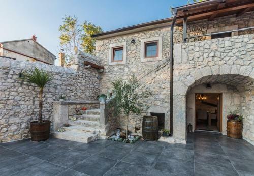 Villa Leonarda - Luxury Stone House