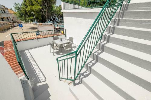 Hostal Apartments Paola