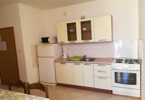 Apartment Marija - 100m From Beach