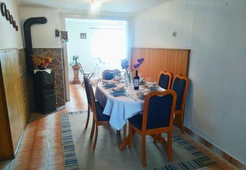 Holiday Home Tomislav-100m From Sea