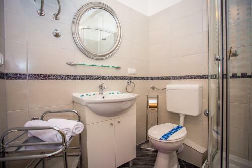 Hostal Apartments Marija 1842