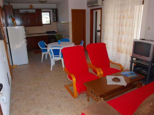 Apartments Mirja - 100m From Beach