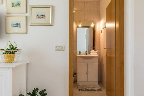 Apartments Ani - Great Sea View