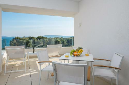 Luxury Apartments Baoti?