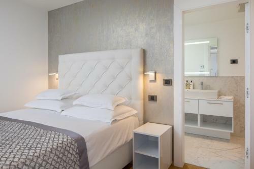 Luxury Apartments Baoti?