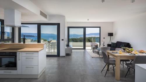Luxury Apartments Baoti?