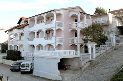 Apartments Maja - Sea View