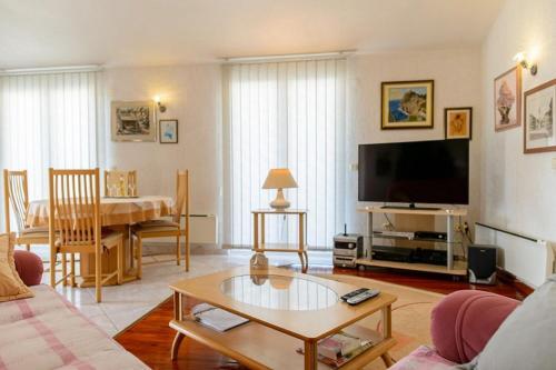 Apartment Bozo - Sea View