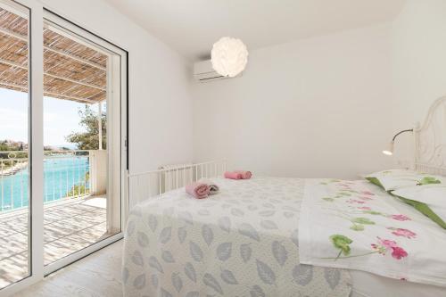 Mavarstica Villa Sleeps 14 With Air Con And Wifi
