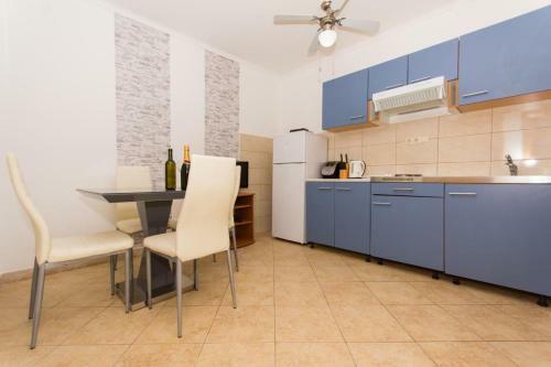 Apartments Aleluja