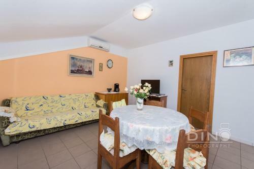 Apartamento A1 Large Apt With The Big Terrace & Great Sea View