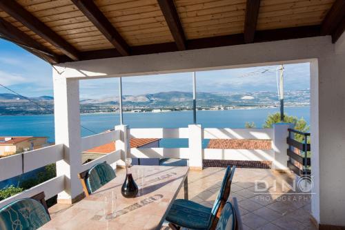 Apartamento A1 Large Apt With The Big Terrace & Great Sea View