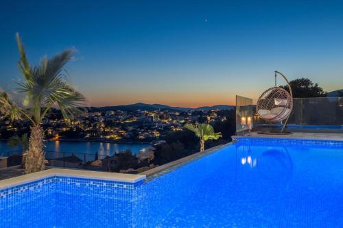 Luxury Villa White Pearl With Pool