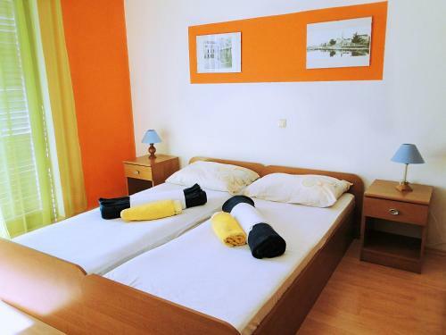 Apartments And Room Vikeli