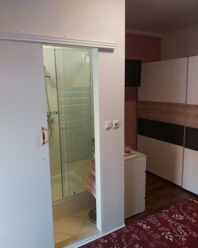Apartments And Room Vikeli