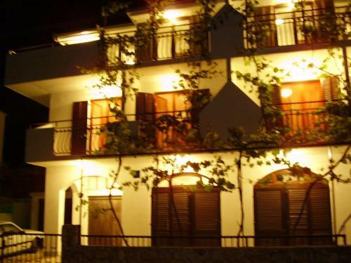 Apartments Dane-30m From Sea
