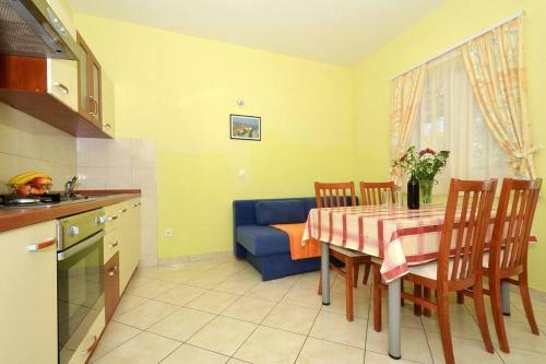Apartments Sima - Close To Beach