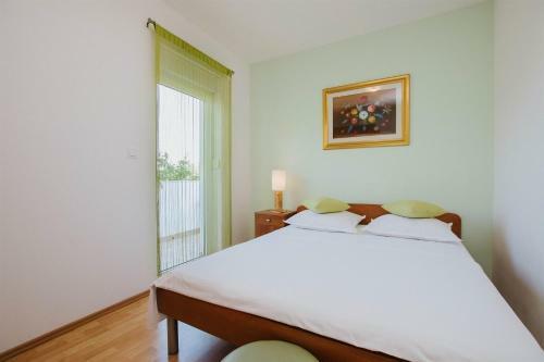 Apartments Dome-30m From Beach