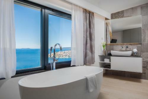 Luxury Villa Gold Pearl With Pool