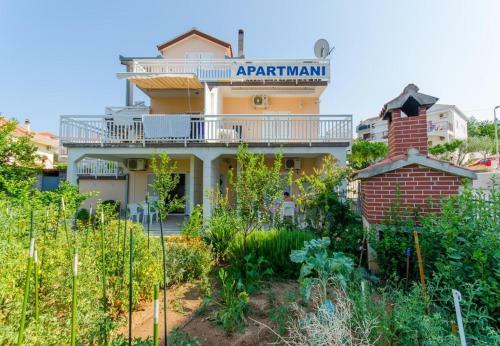 Apartments Mik - 30 M From Beach