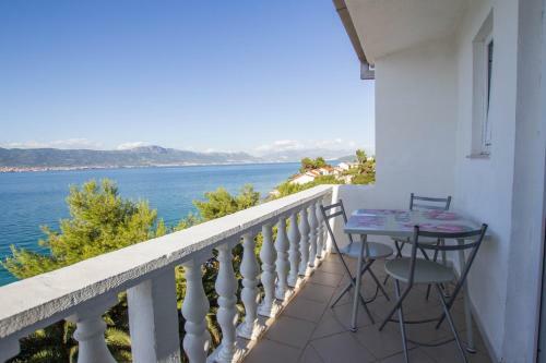 Apartments David - 20m From Beach