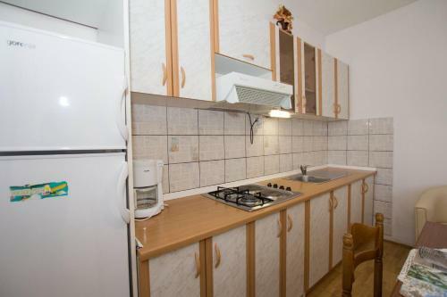 Apartments David - 20m From Beach