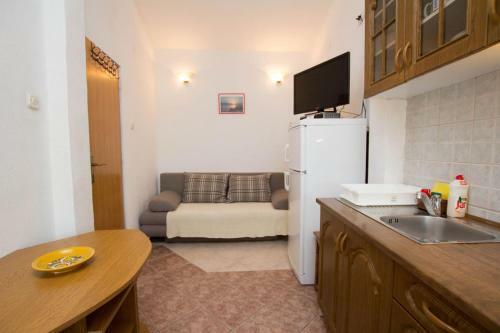 Apartments David - 20m From Beach