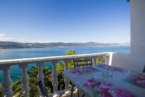 Apartments David - 20m From Beach