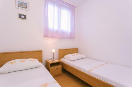 Apartments Ivica - 150m From Sea