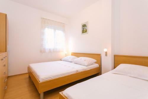 Apartments Ivica - 150m From Sea