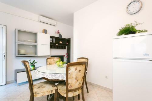 Apartments Ivica - 150m From Sea