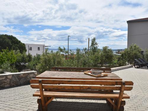 Cosy Apartment In Okrug Gornji With Pool