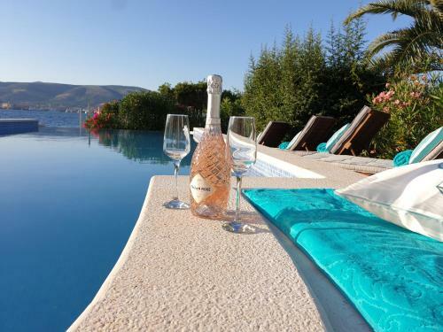 Villa Palace Al Nera