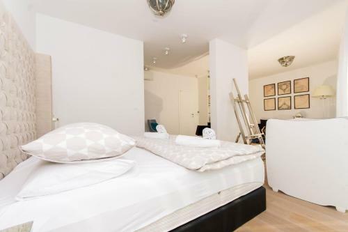 Trogir Beach House Two 4 Bedroom Villa Stunning Sea Views Beachfront
