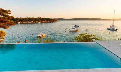 Trogir Beach House Two 4 Bedroom Villa Stunning Sea Views Beachfront