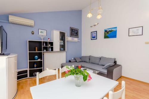 Apartments Maslina