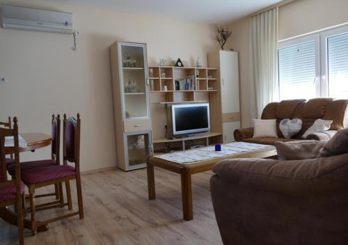 Apartment Ruza - 300m From Sea