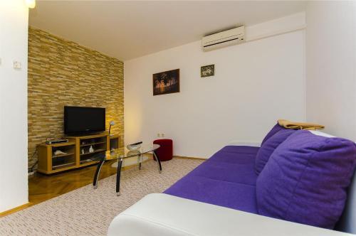 Apartments Karlo