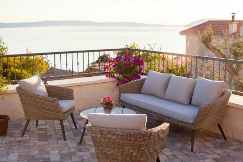 Villa Roko A Luxury Villa In Tucepi, Heated Pool