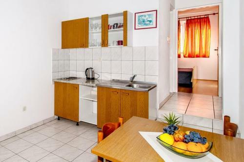 Apartments Doris-trpanj