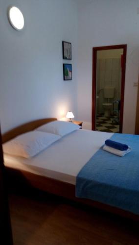Remarkable 2-bed Apartment In Arbanija