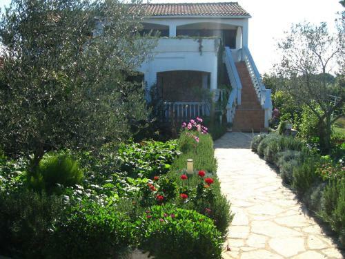 Apartments Lado - 230 M From Sea