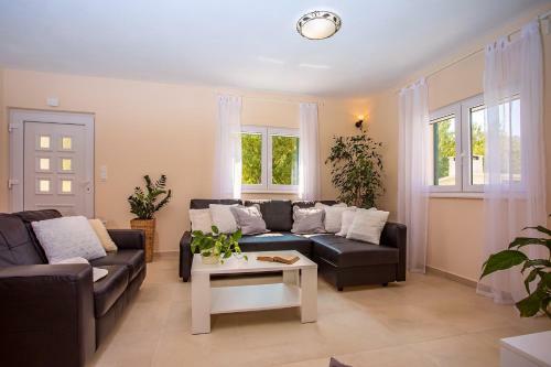 Villa Roko With 4 Bedrooms, 32sqm Private Pool