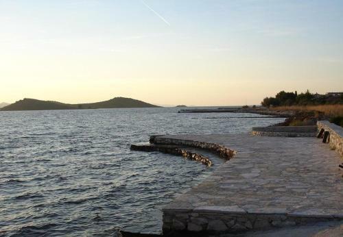 Apartment Dvor - 20 M From Beach