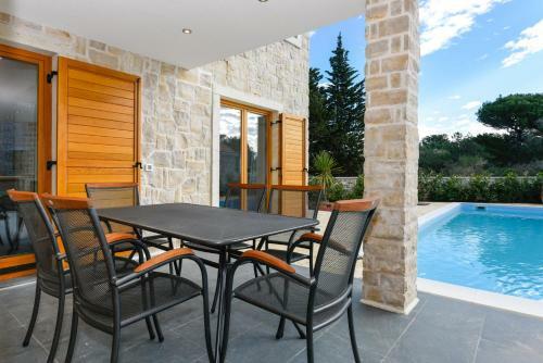 Villa Compass House