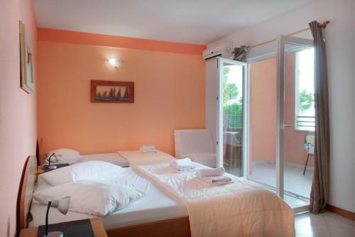 Apartments Promenada - Beachfront