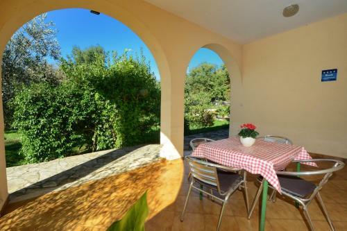 Hostal Apartments With Pool Albina